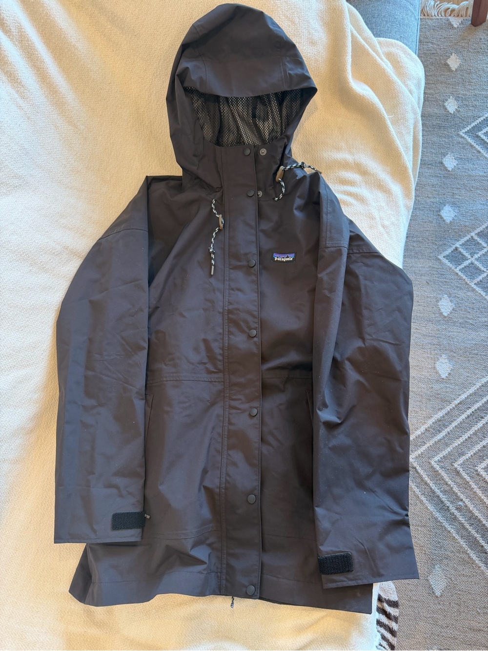Patagonia Outdoor Everyday Raincoat